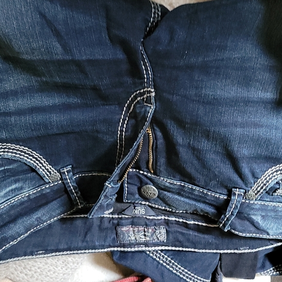 Jean Silver Jeans Co Suki Mid Capri W34 - Picture 9 of 9